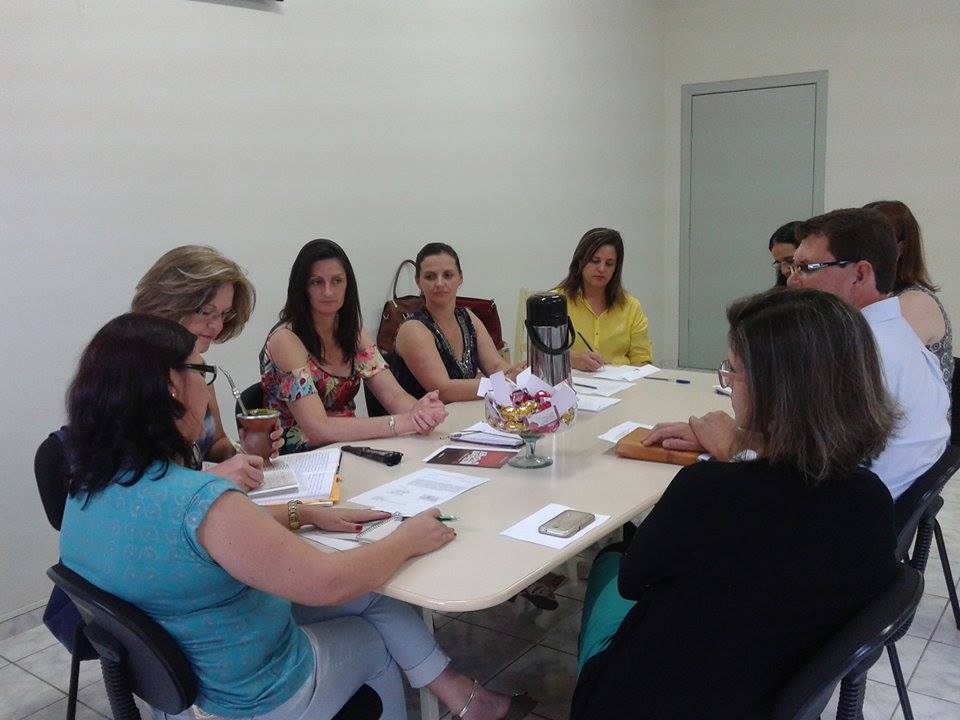 You are currently viewing Primeira Reunião com os membros dos Colegiados Educação, Nutricionistas e Psicólogas