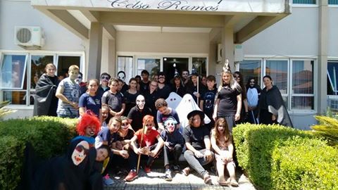 Read more about the article Alunos do 6º e 7º ano do Núcleo Rafaela Pizzetti Suppi estiveram visitando a Prefeitura Municipal hoje em clima de Halloween!