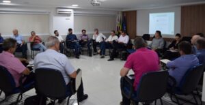 Read more about the article Reunião do Colegiado de Executivos conta com representante da AMPLASC