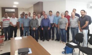 Read more about the article Representantes da AMPLASC participam de reunião do COSAPESC