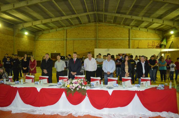 You are currently viewing Presidente da AMPLASC Paulo José Francescki participa da festa de escolha da Rainha e Princesas da 24ª Festa de Aniversário de Abdon Batista