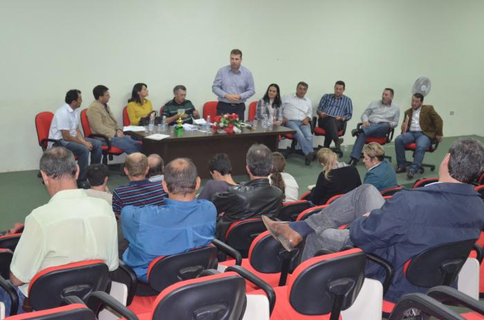 You are currently viewing Reunião da AMPLASC é realizada em Abdon Batista