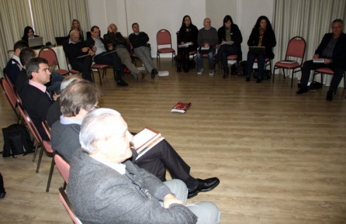 You are currently viewing Secretária Executiva da AMPLASC Rosane Infeld, participa de Reunião de Colegiado de Executivos em Curitibanos.