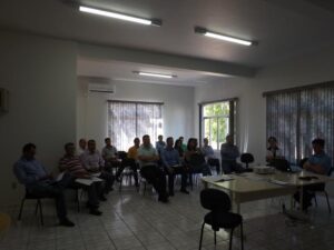 Read more about the article Prefeitos da AMPLASC estiveram reunidos na tarde de ontem