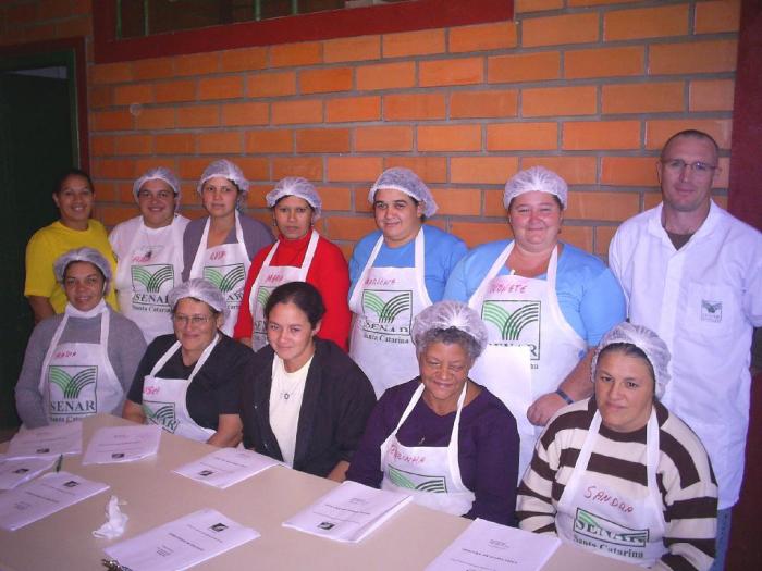 Read more about the article Curso de Embutidos de Carne de Frango em Brunópolis