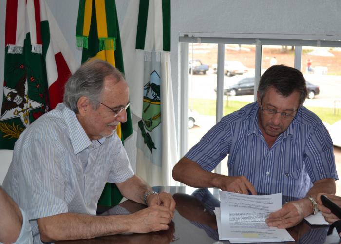 You are currently viewing Administração de Zortéa e Consórcio Machadinho assinam dois convênios