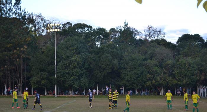 You are currently viewing Diretoria de Esporte de Zortéa Realiza mais um Campeonato de Futebol