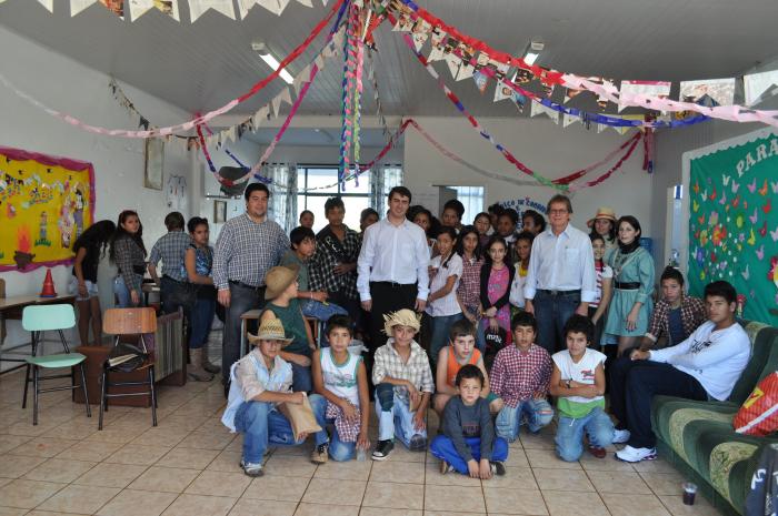 You are currently viewing Projetos sociais promovem festa junina em Campos Novos