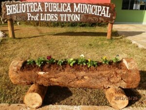 Read more about the article FLOREIRAS DE MADEIRA EMBELEZAM A CIDADE DE MONTE CARLO