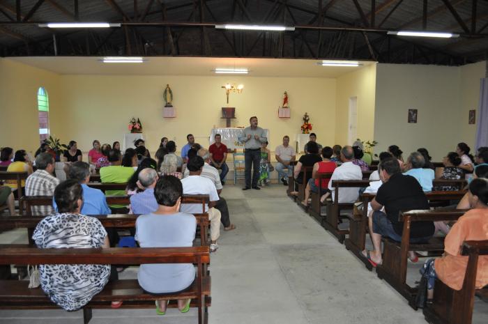 You are currently viewing Prefeito de Campos Novos se reúne com moradores da Cohab para falar sobre saúde