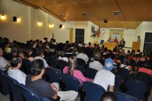 Read more about the article Prefeito Nelson Cruz ouve acadêmicos