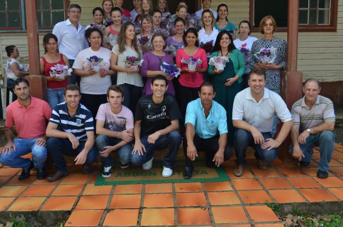 You are currently viewing Prefeito Lucimar homenageia mulheres do município