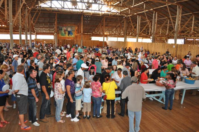 You are currently viewing Administração Municipal, ASPM e Sindcampos promovem almoço de confraternização alusivo ao Dia do Trabalhador